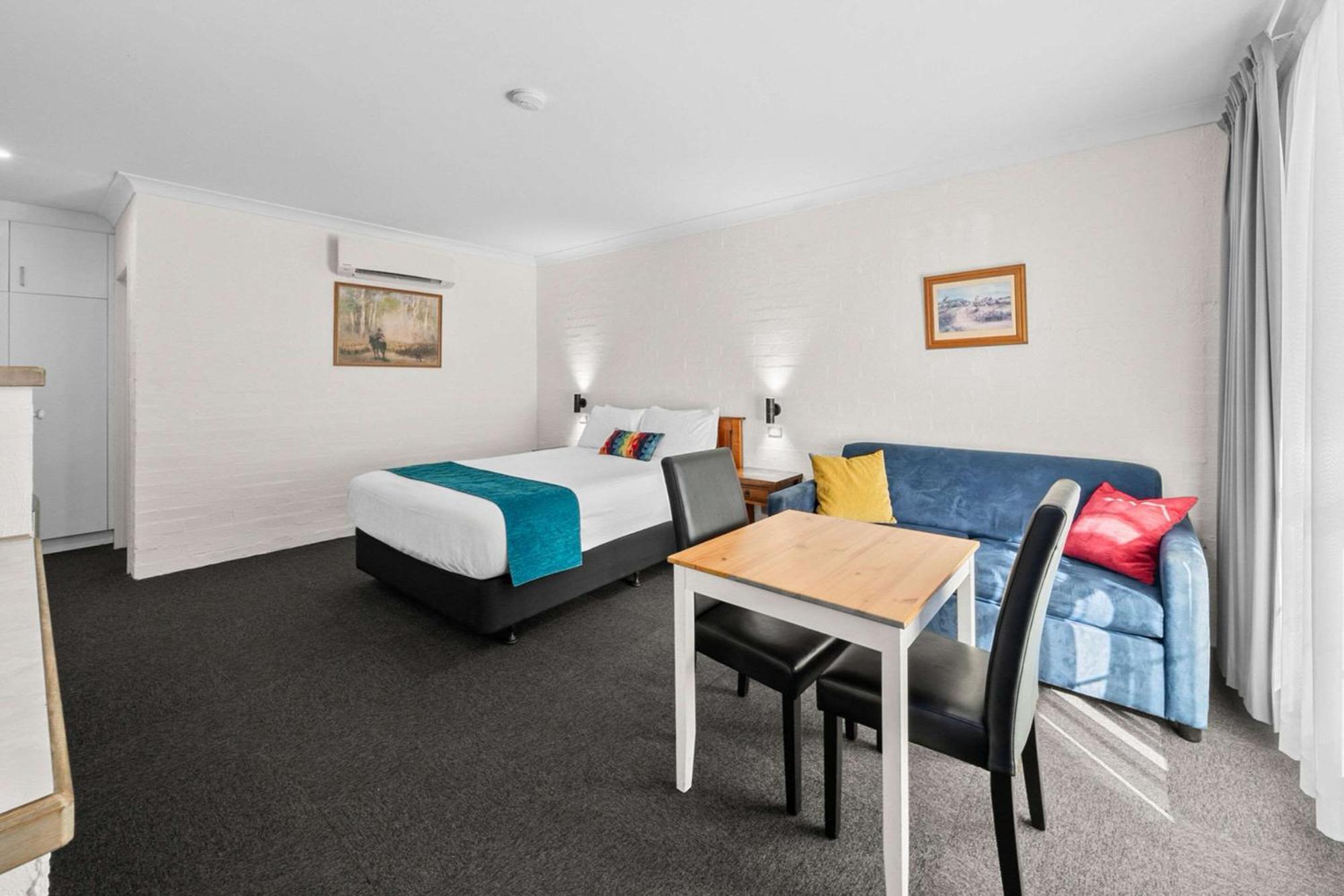 Econo Lodge Border Gateway Уодонга Экстерьер фото