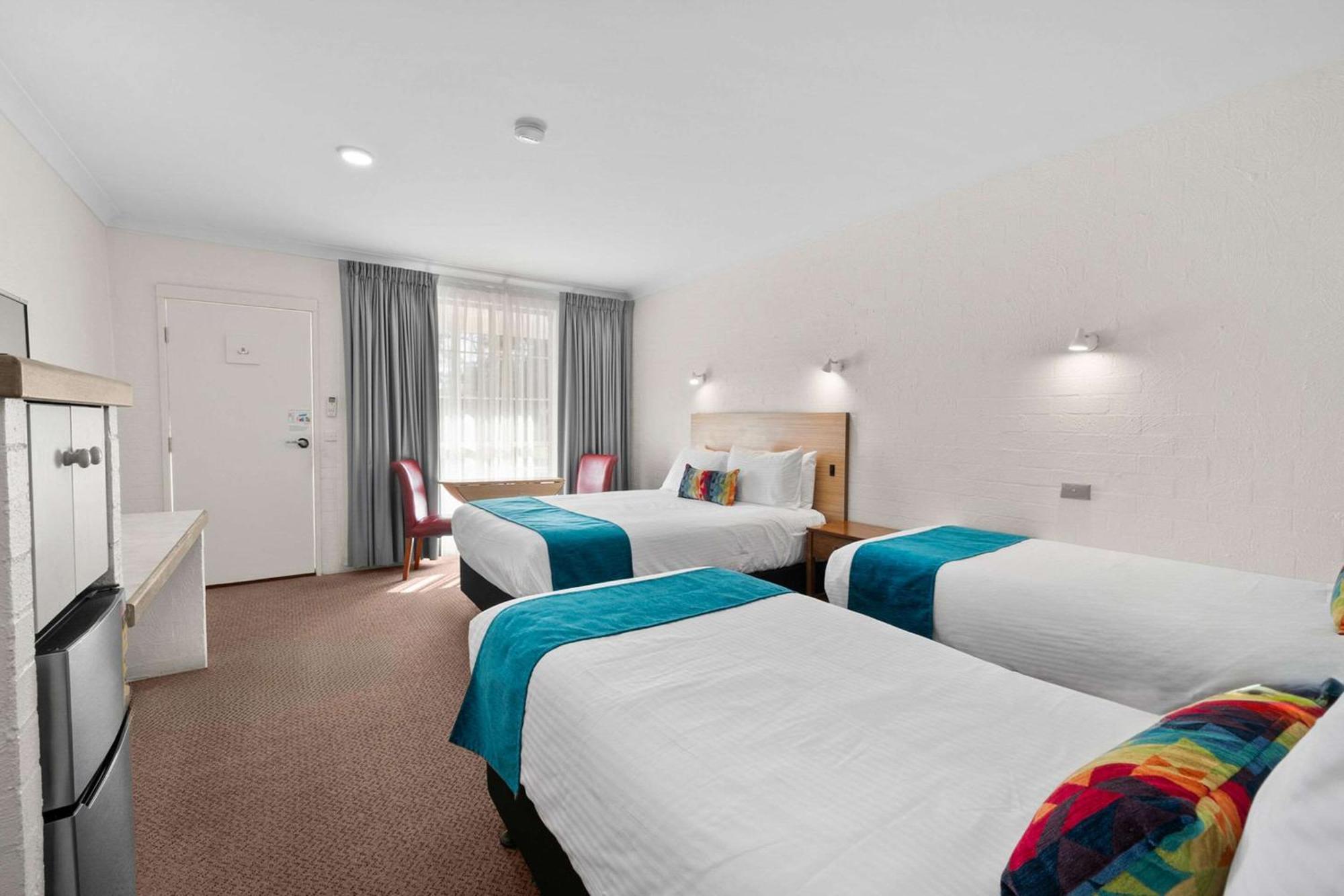 Econo Lodge Border Gateway Уодонга Экстерьер фото
