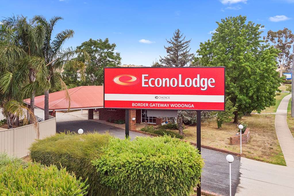 Econo Lodge Border Gateway Уодонга Экстерьер фото